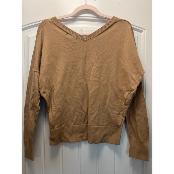 Banana Republic Women’s Classic V Neck Cashmere Forever Sweater Top Size S Tan - Picture 3 of 3